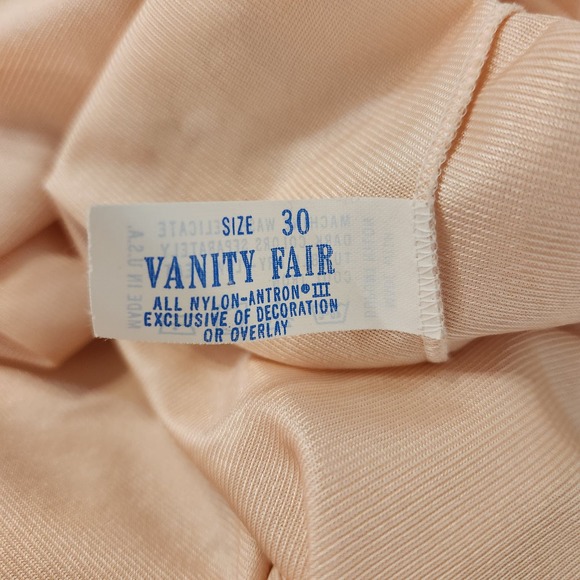 Vanity Fair Blush and Cream Camisole Nylon Romantic Lace Detail Women's 30 - Picture 11 of 12
